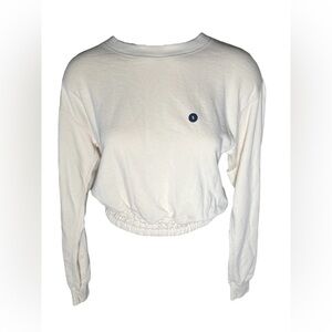NWT Abercrombie & finch woman’s crew neck sweater